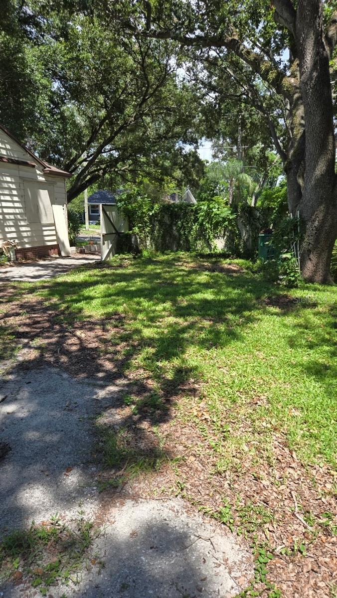 Image 3 of 6 For 4010 Central Avenue