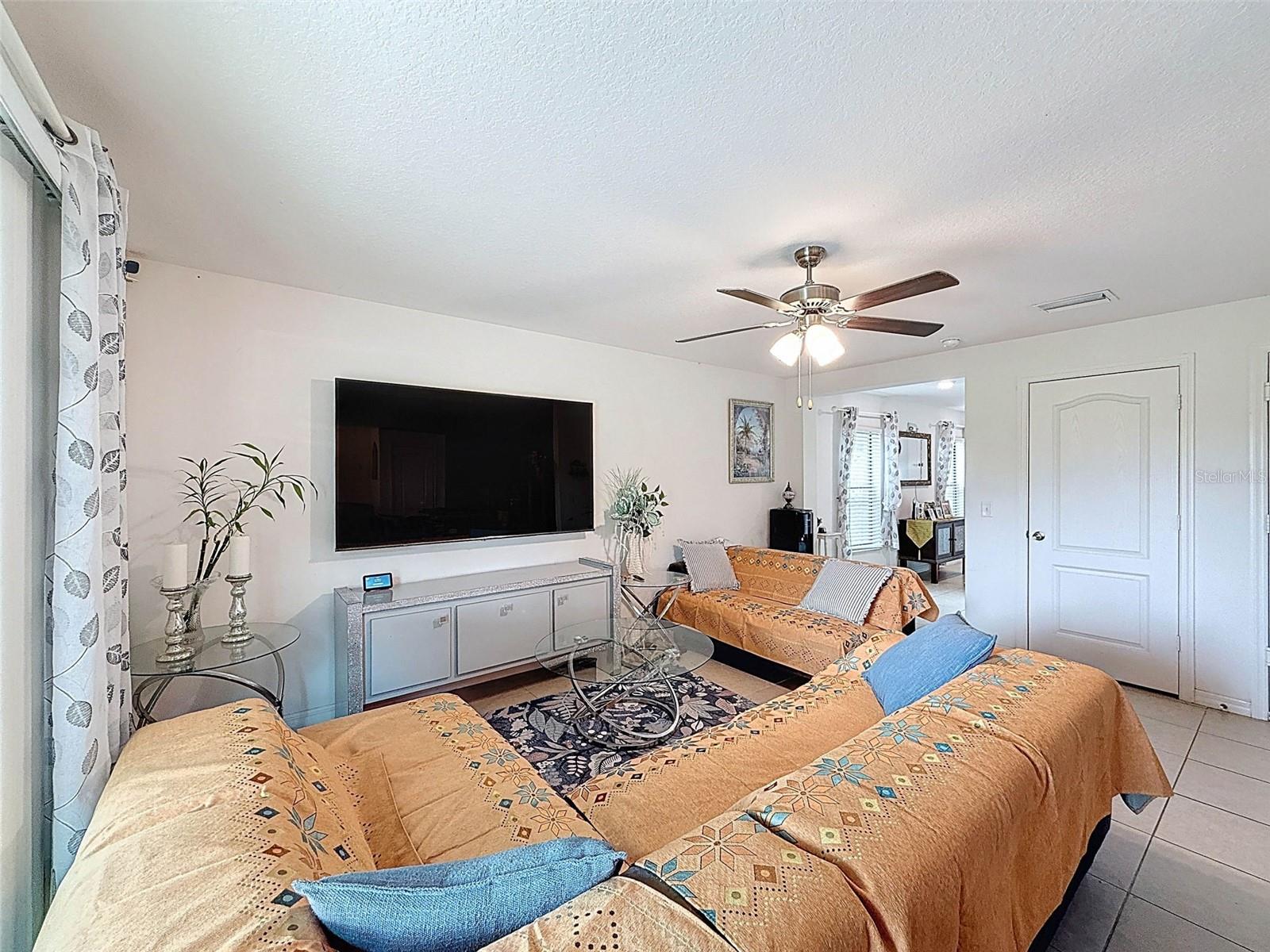 Image 4 of 34 For 7149 Crested Orchid Drive