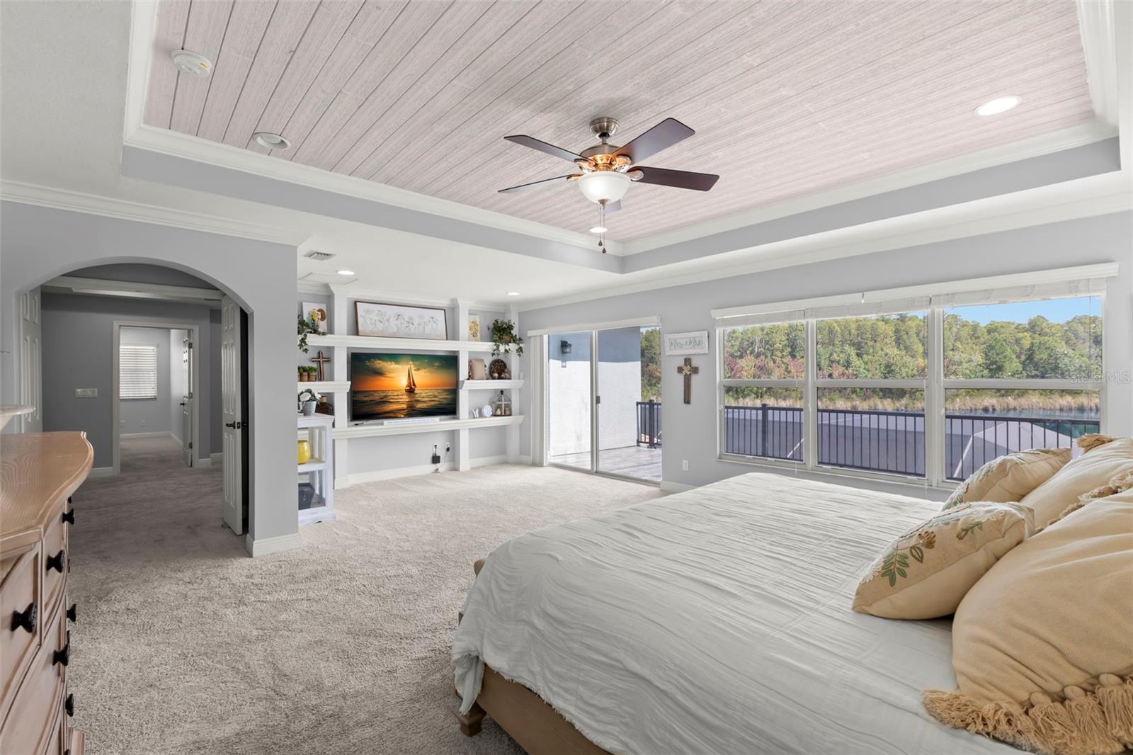 Image 42 of 75 For 19315 Falcon Crest Boulevard