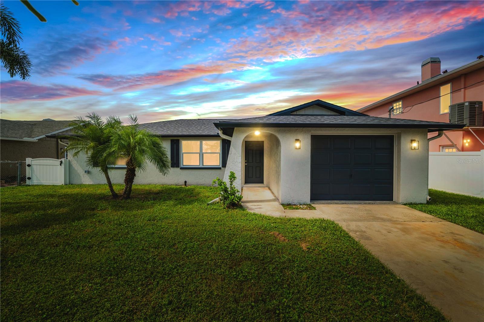 Image 2 of 39 For 6617 Harbor Drive