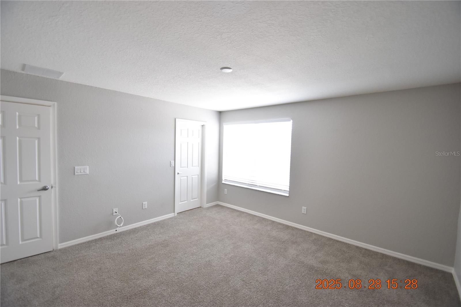 Image 18 of 39 For 27525 Desert Willow Way