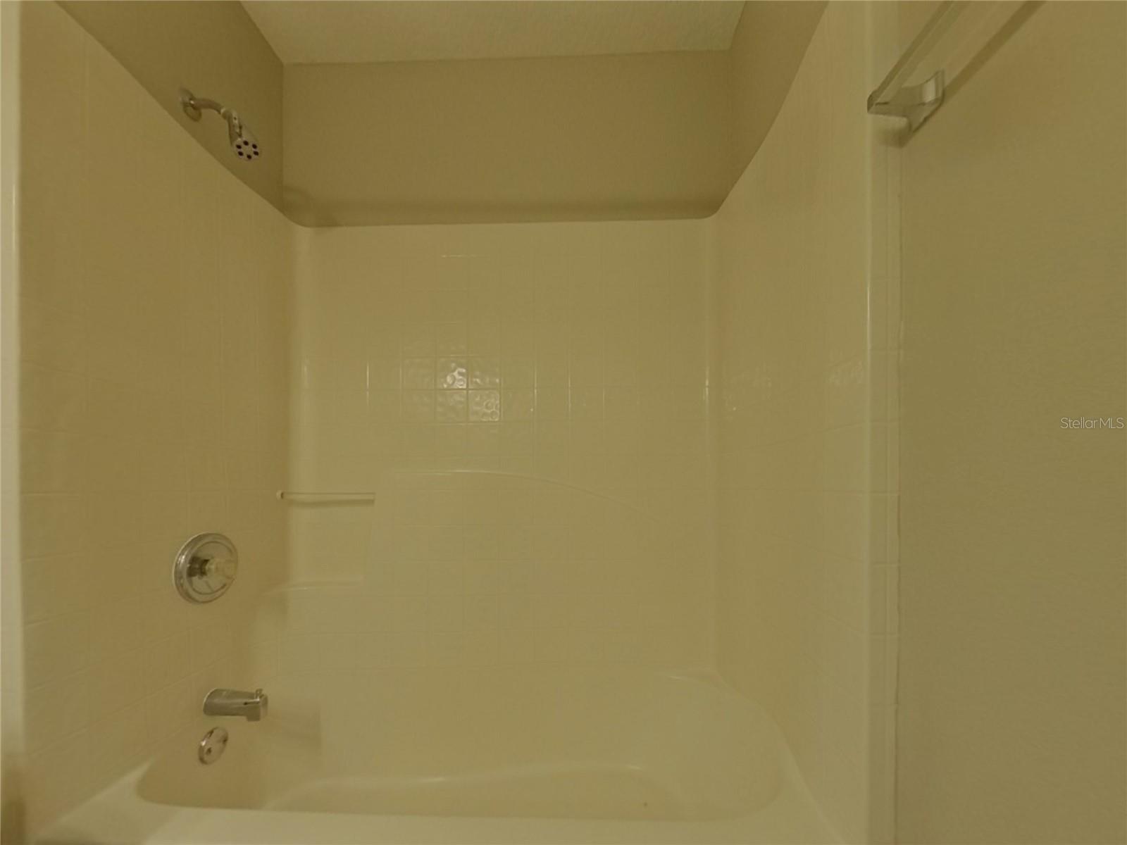 Image 18 of 20 For 2046 Knollcrest Drive