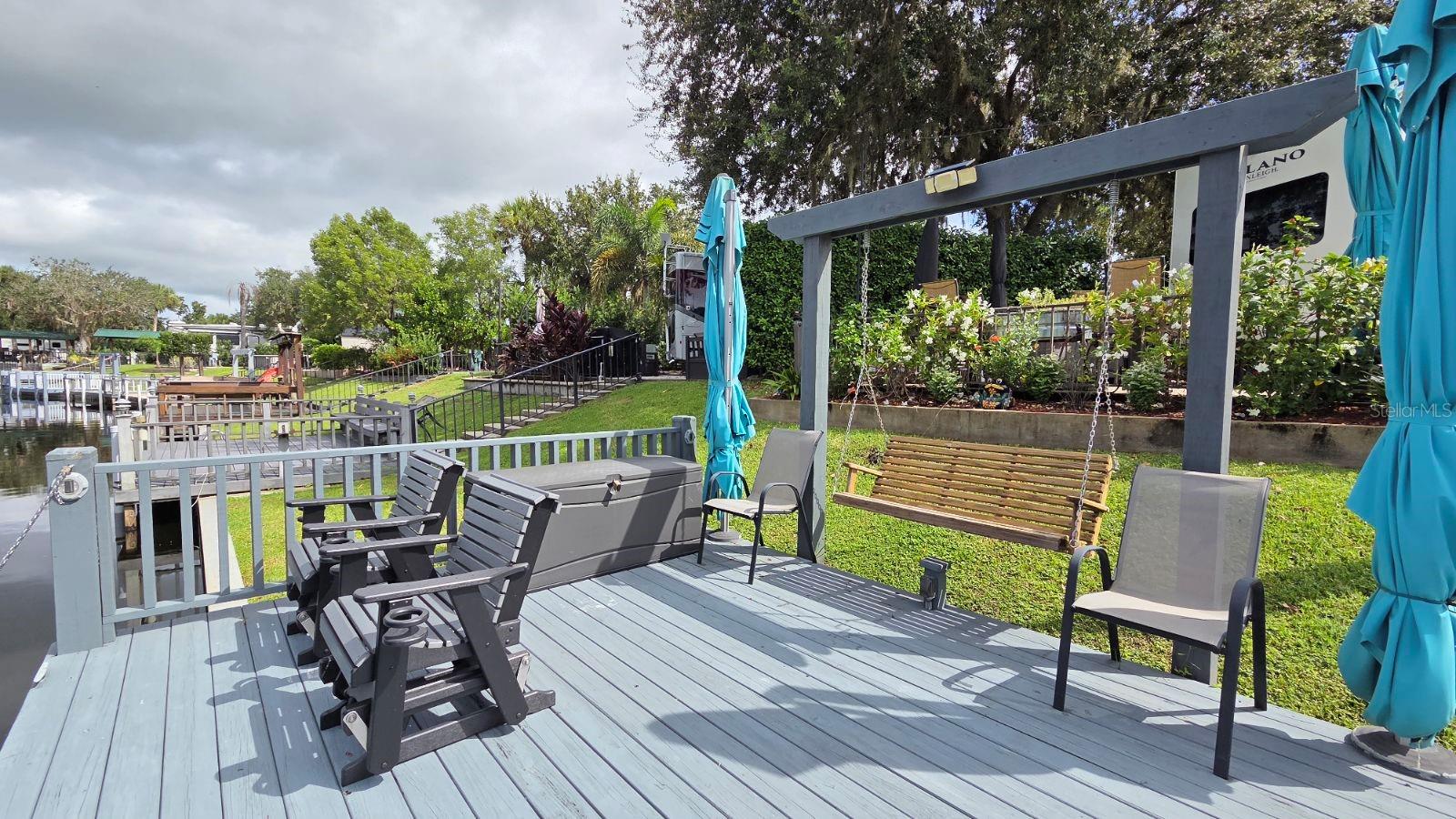 Image 4 of 21 For 565 Waterway Drive