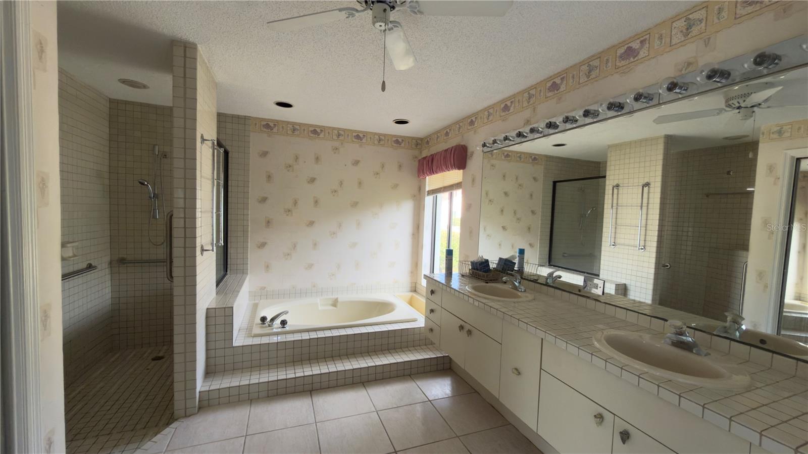 Image 10 of 38 For 5040 Pinelake Road