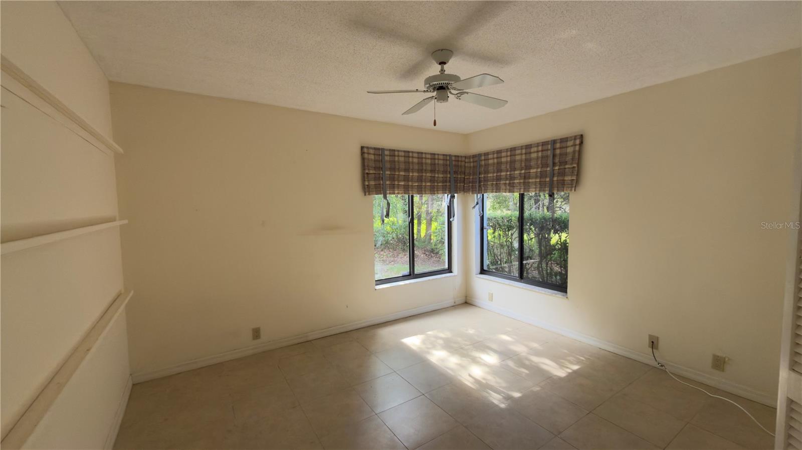 Image 22 of 38 For 5040 Pinelake Road