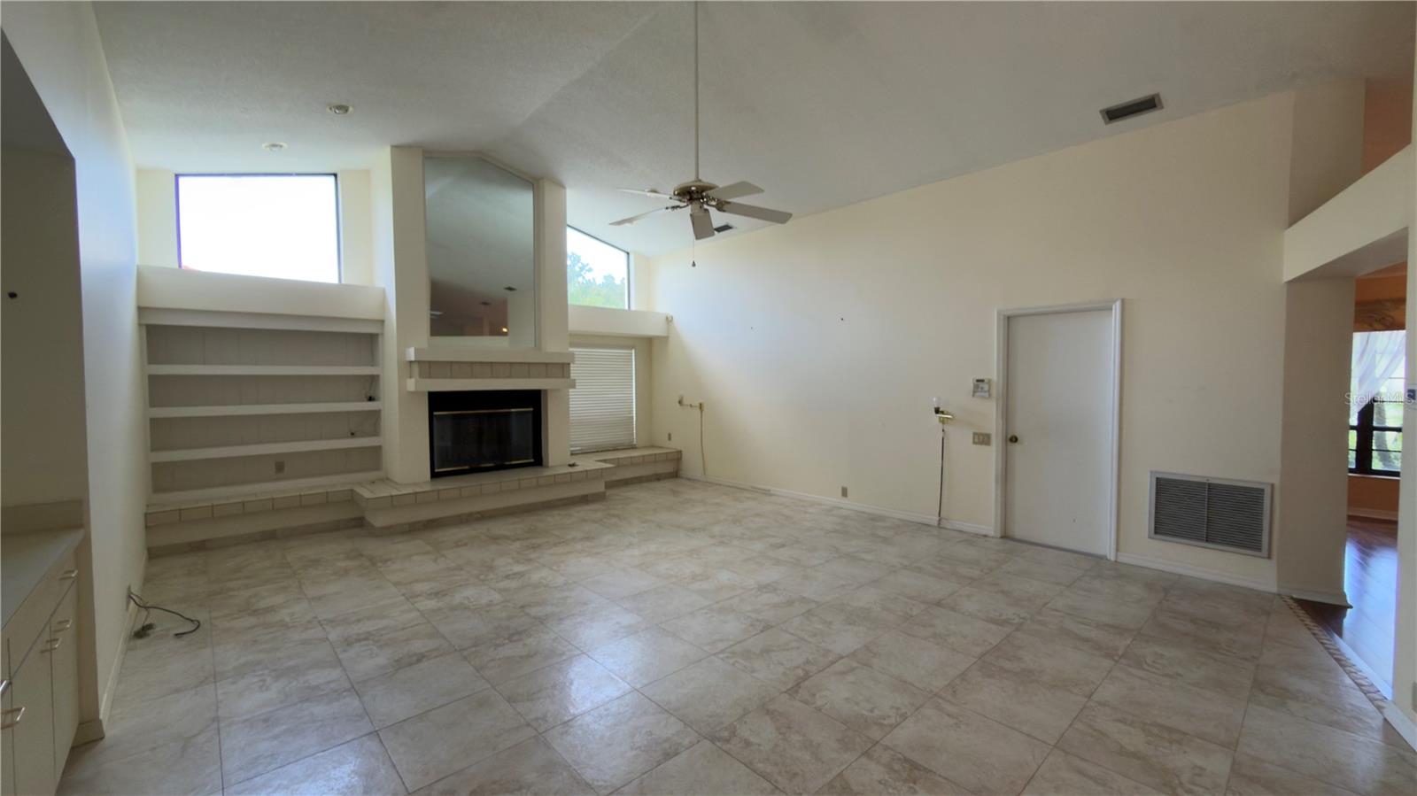 Image 23 of 38 For 5040 Pinelake Road