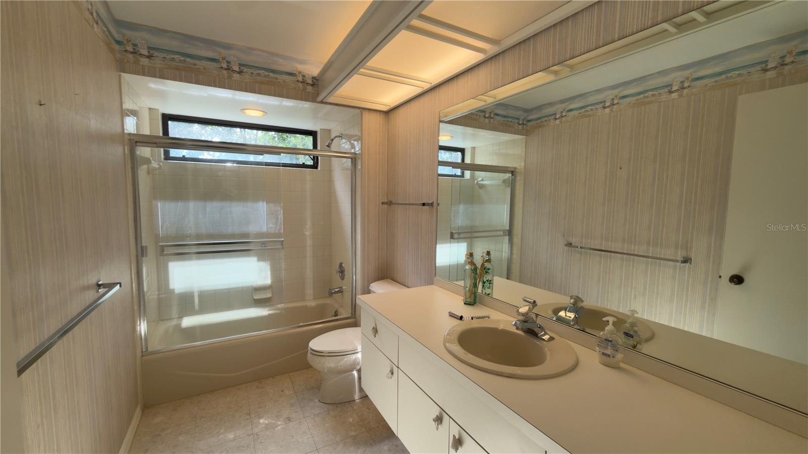 Image 34 of 38 For 5040 Pinelake Road