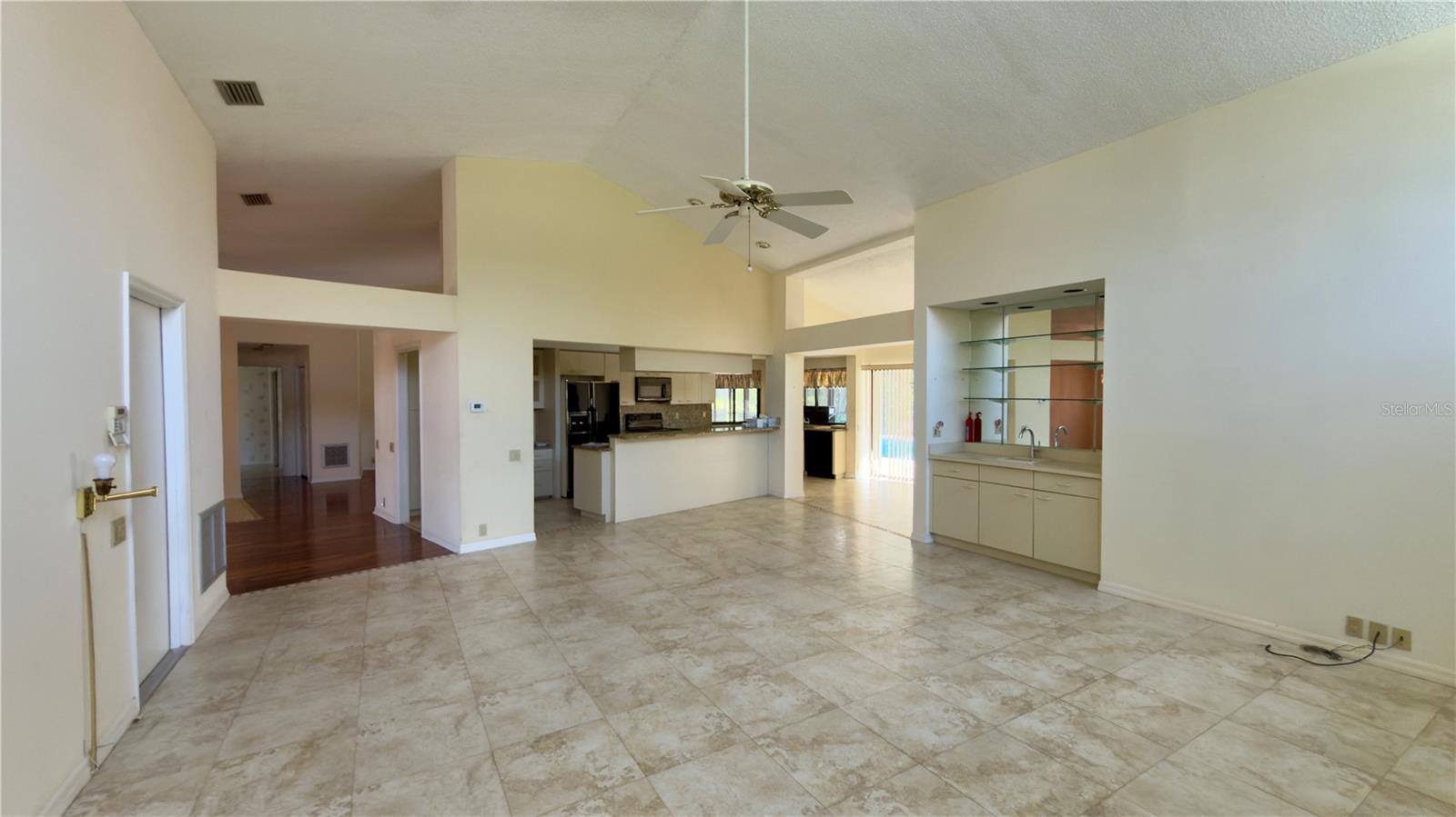 Image 36 of 38 For 5040 Pinelake Road