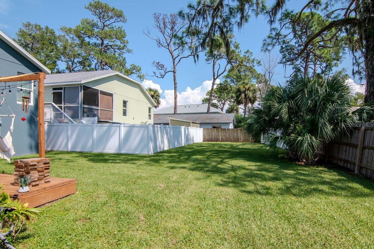 Image 37 of 47 For 5352 Cotee River Drive