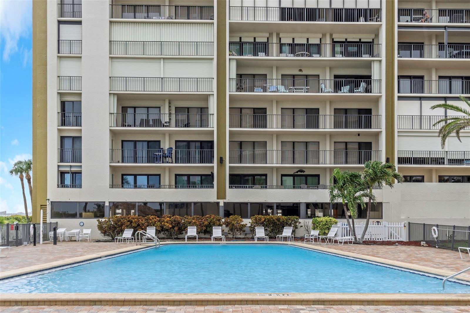Image 10 of 83 For 1480 Gulf Boulevard 506