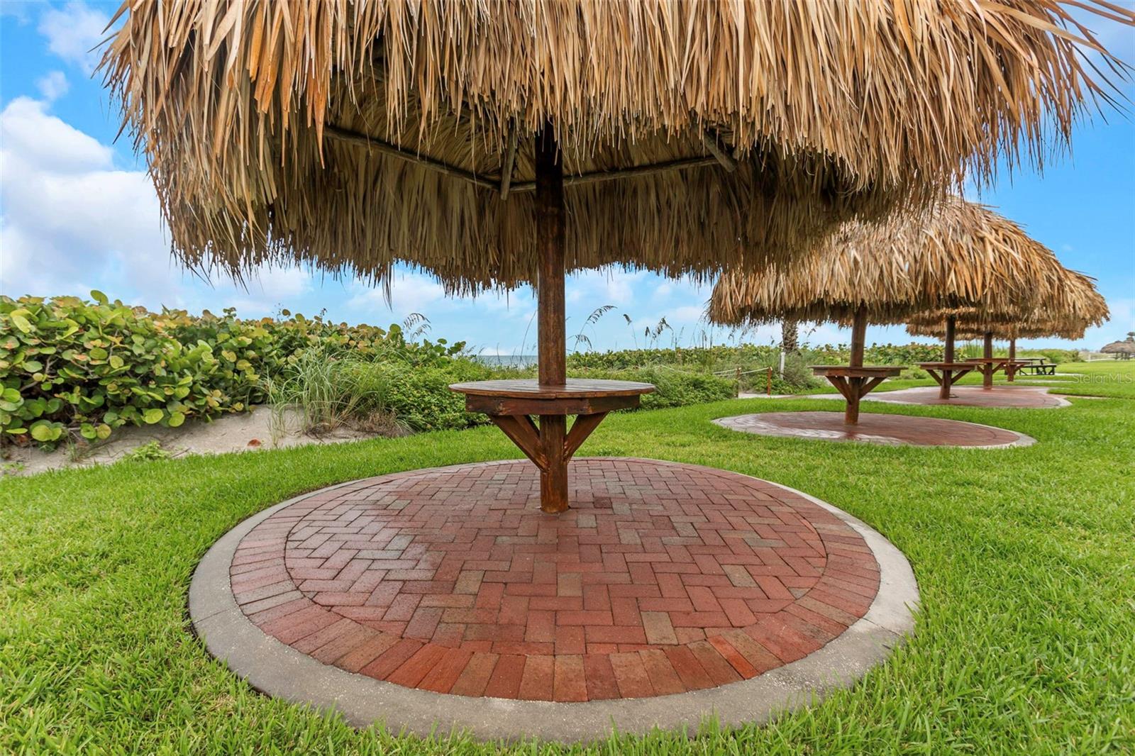 Image 17 of 83 For 1480 Gulf Boulevard 506