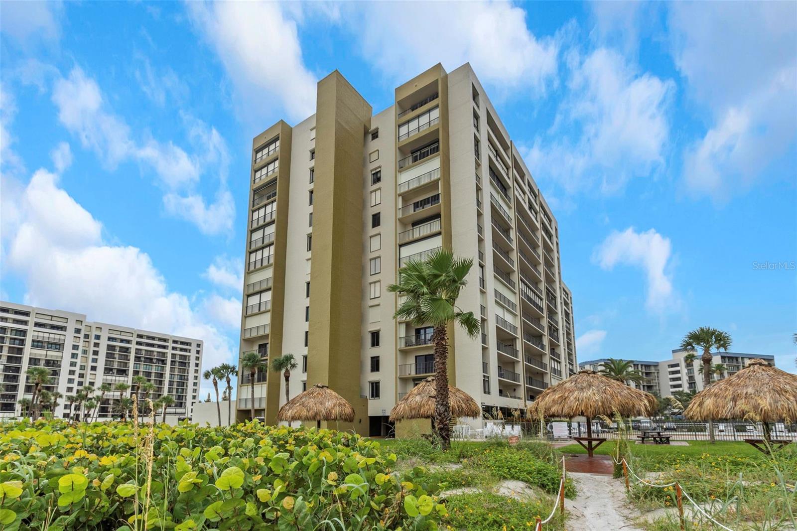 Image 19 of 83 For 1480 Gulf Boulevard 506