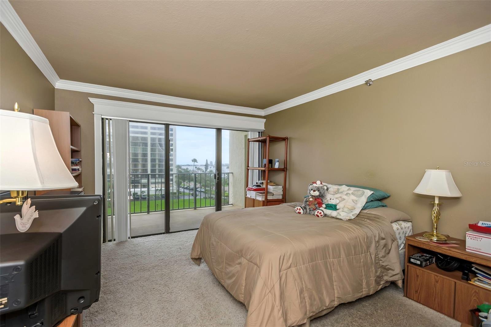 Image 59 of 83 For 1480 Gulf Boulevard 506
