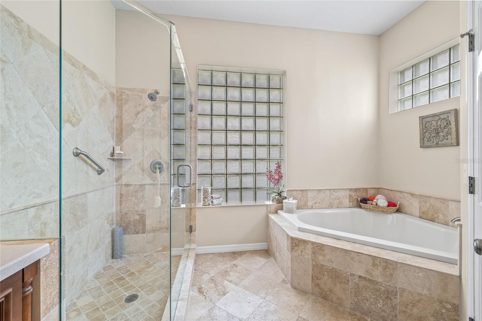 Image 18 of 61 For 1156 Darlington Oak Drive Ne