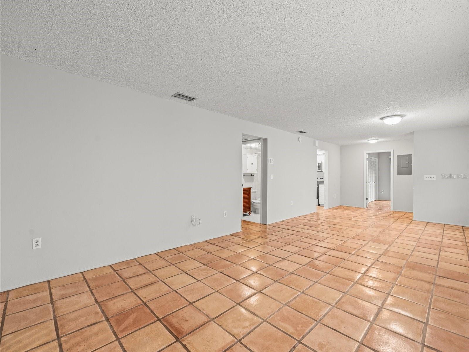 Image 28 of 32 For 2364 Newburg Lane A
