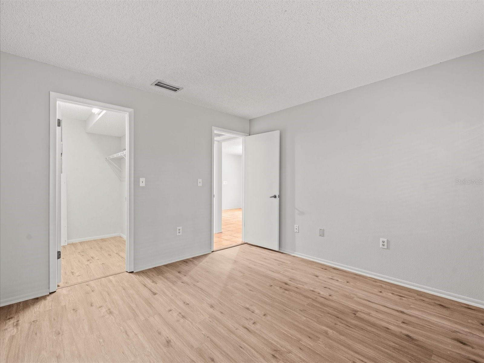 Image 31 of 32 For 2364 Newburg Lane A