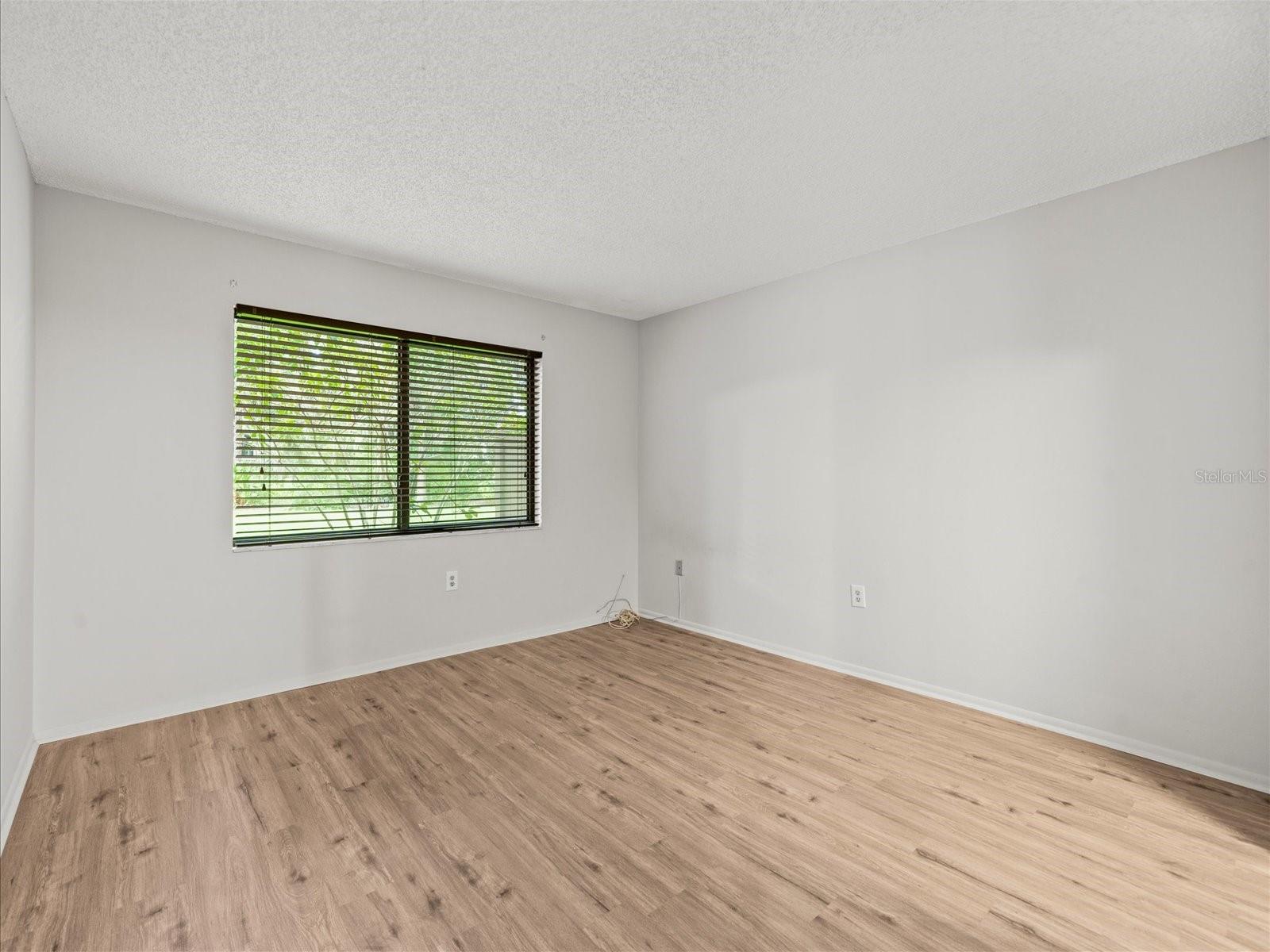 Image 32 of 32 For 2364 Newburg Lane A