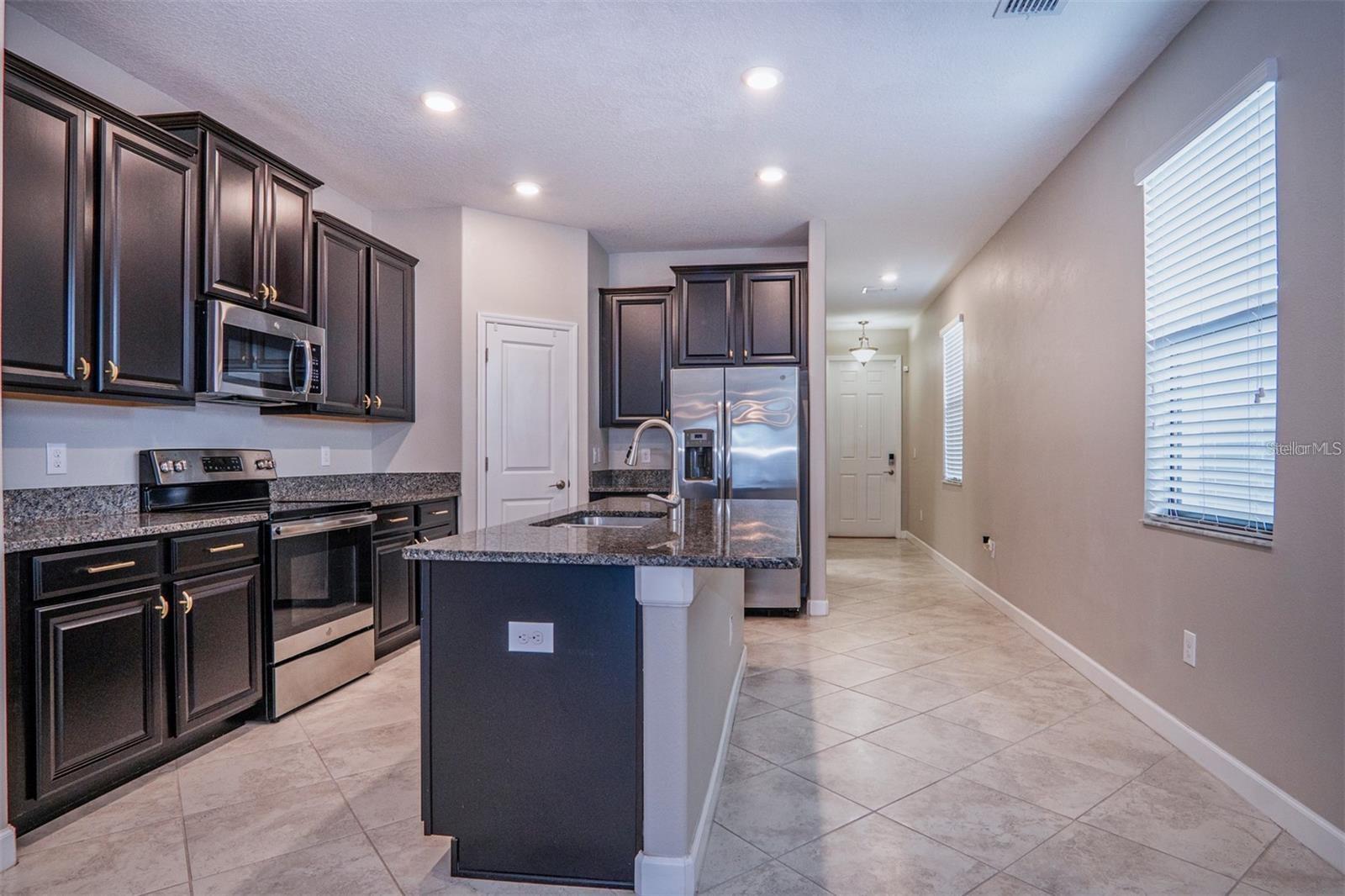 Image 7 of 46 For 9845 Ivory Drive