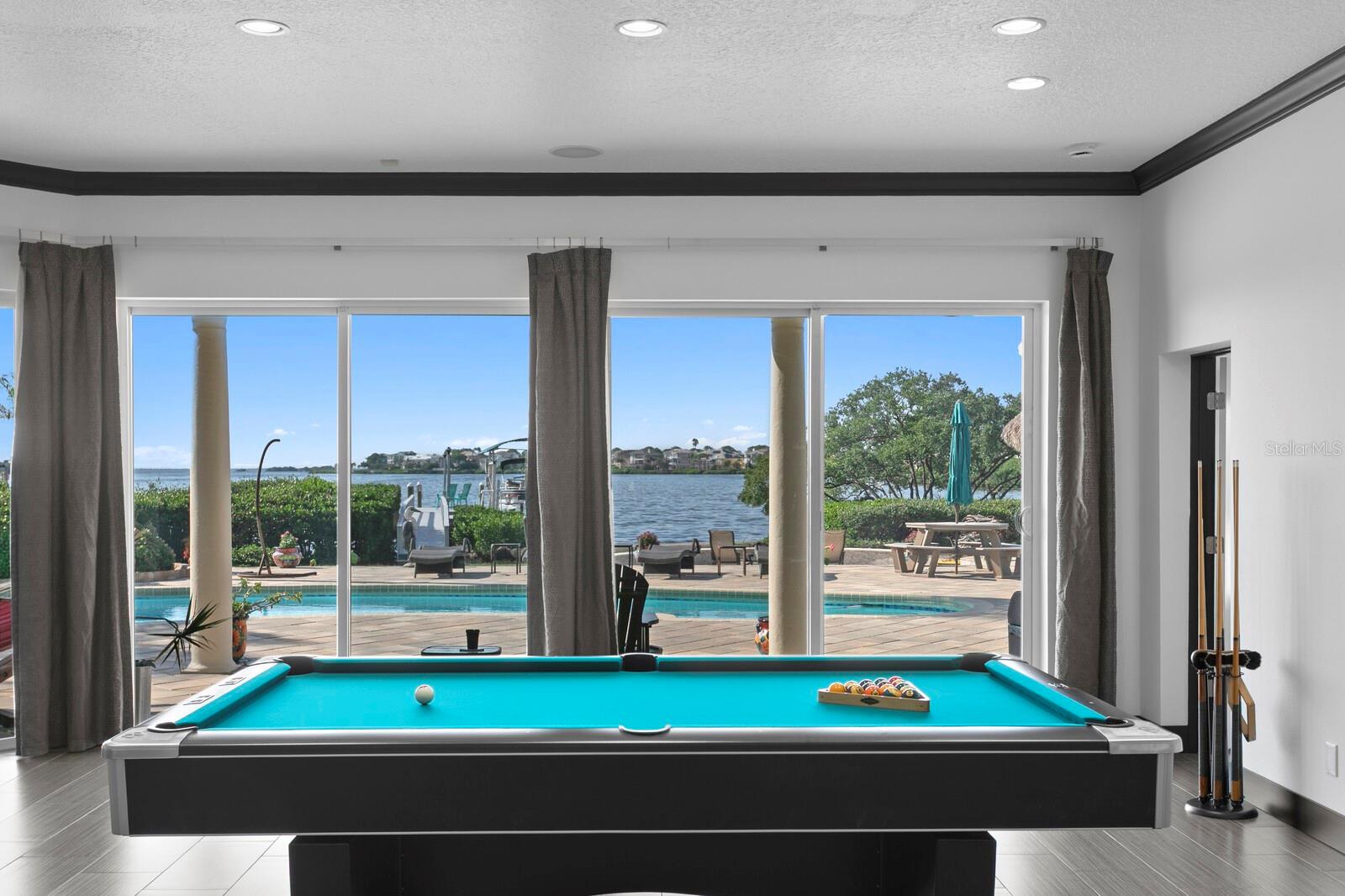 Listing photo id 17 for 1632 Sea Breeze Drive