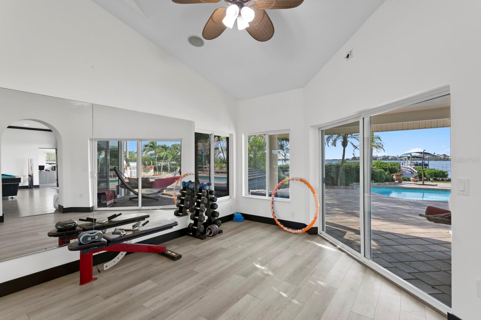 Listing photo id 18 for 1632 Sea Breeze Drive
