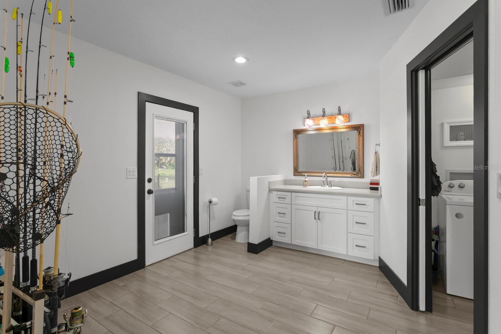 Listing photo id 22 for 1632 Sea Breeze Drive
