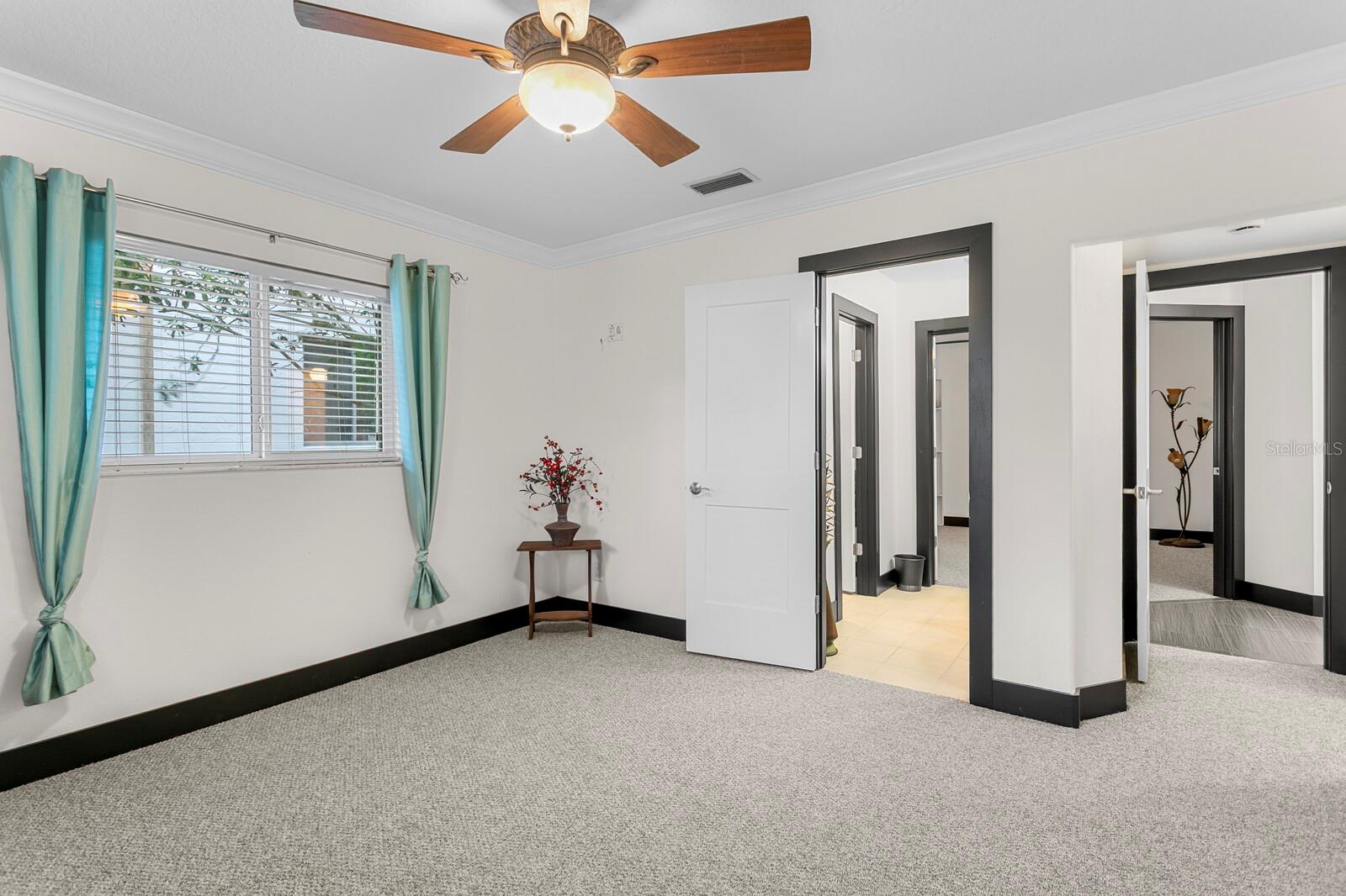 Listing photo id 26 for 1632 Sea Breeze Drive