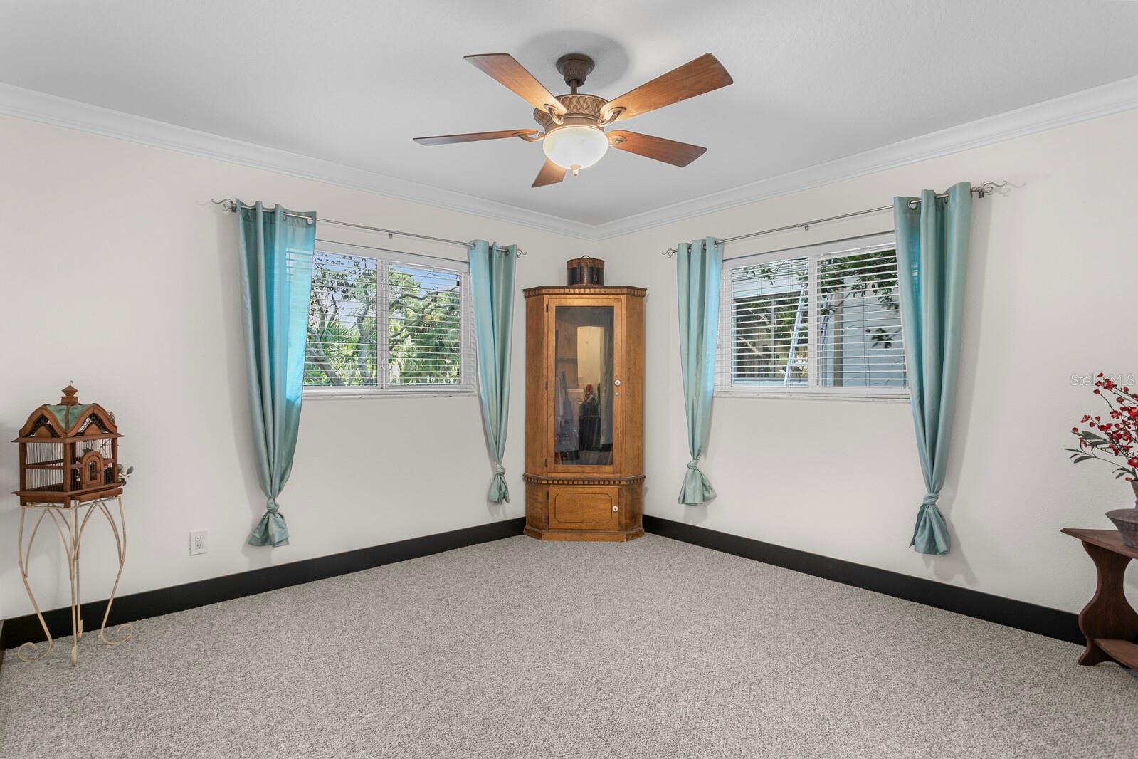 Listing photo id 27 for 1632 Sea Breeze Drive