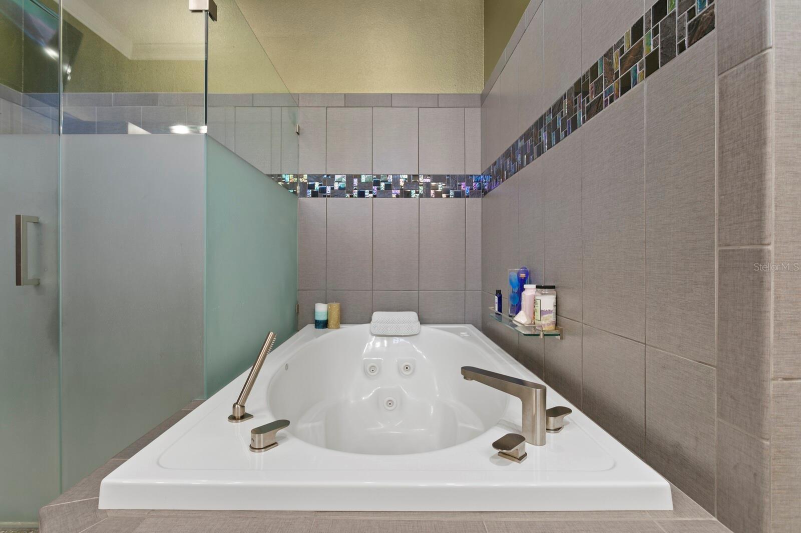 Listing photo id 50 for 1632 Sea Breeze Drive