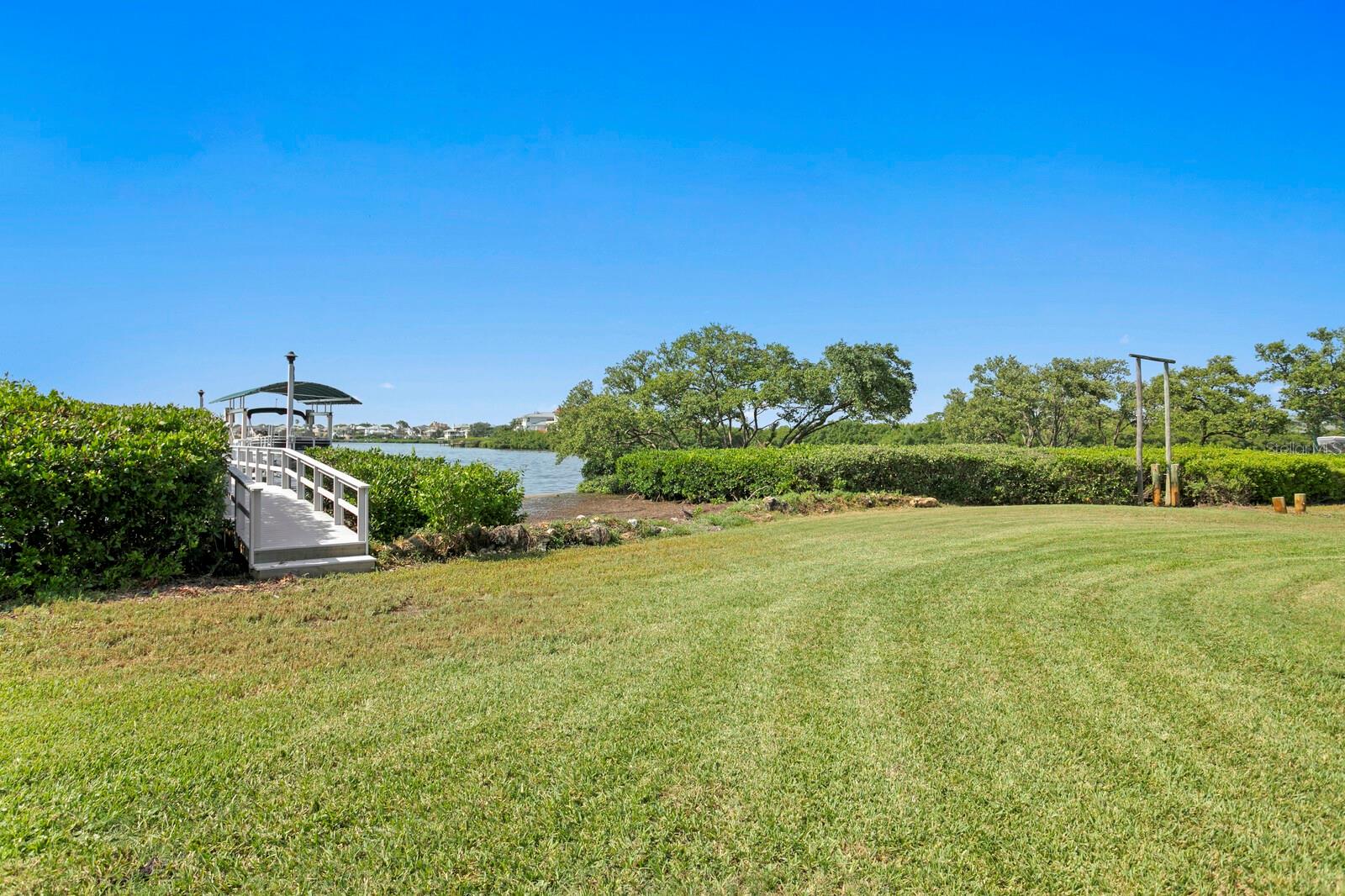 Listing photo id 61 for 1632 Sea Breeze Drive