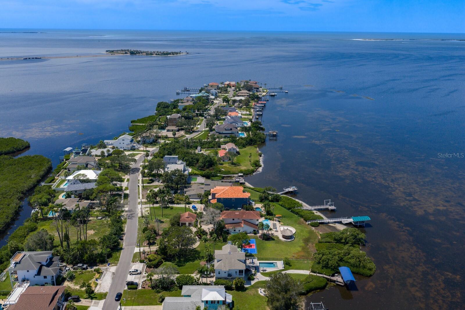 Listing photo id 80 for 1632 Sea Breeze Drive