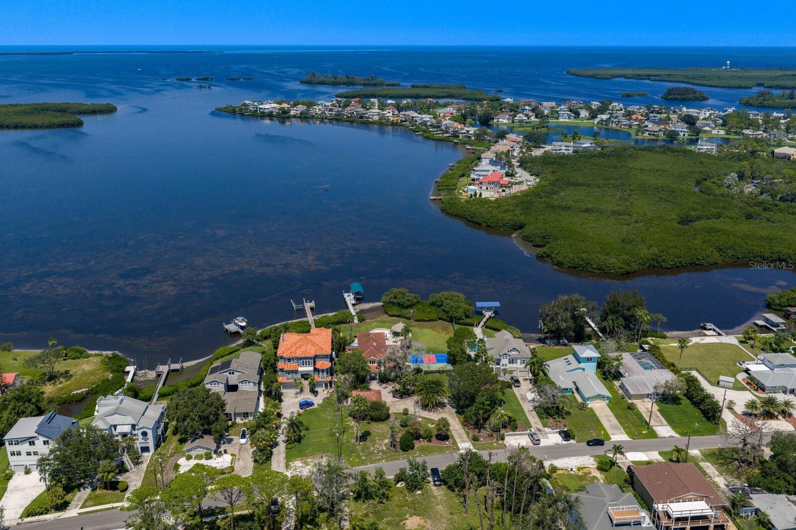Listing photo id 82 for 1632 Sea Breeze Drive