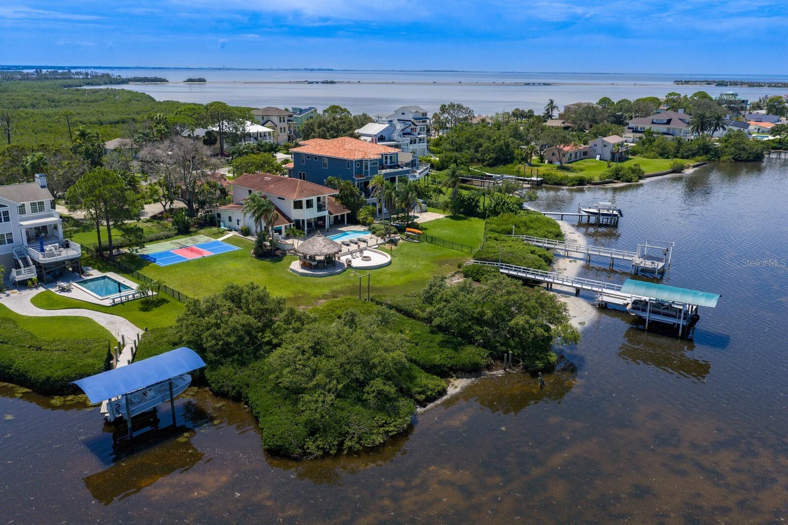 Listing photo id 86 for 1632 Sea Breeze Drive