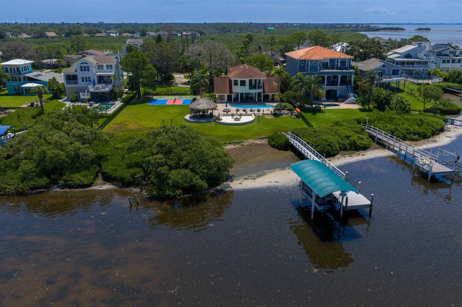 Listing photo id 90 for 1632 Sea Breeze Drive