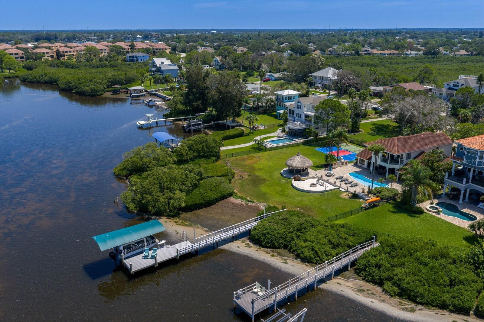 Listing photo id 91 for 1632 Sea Breeze Drive