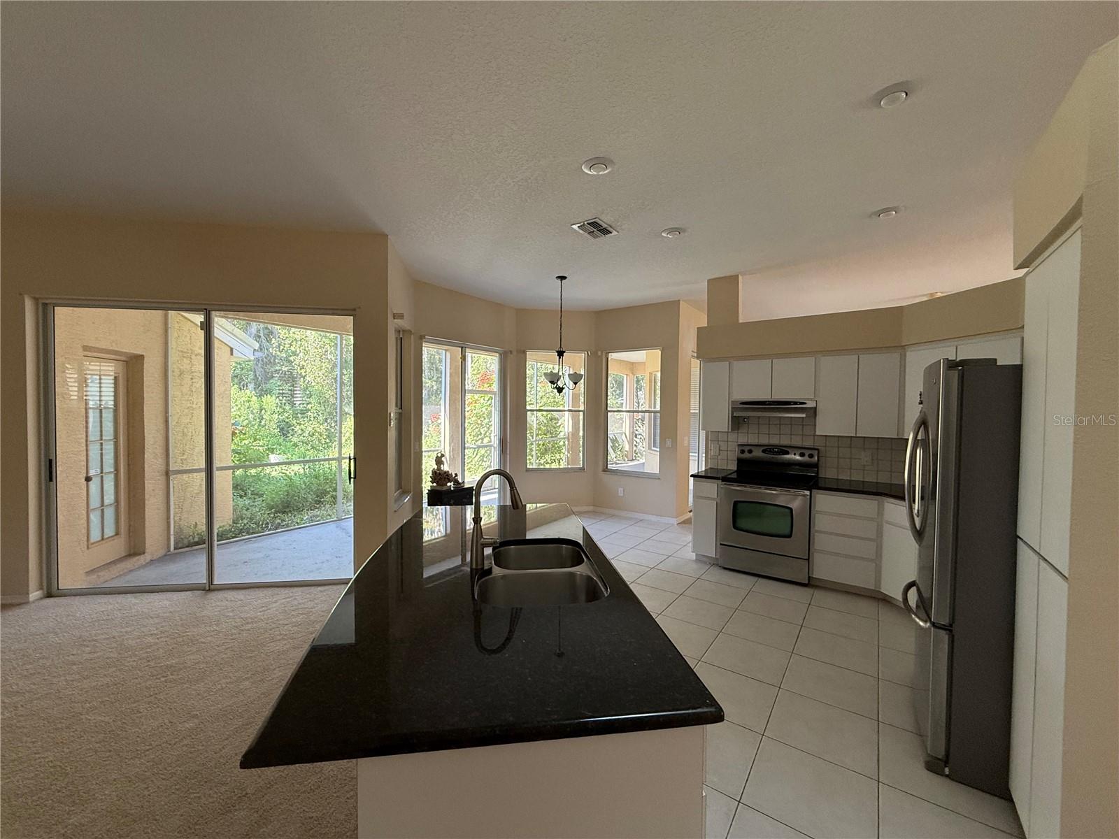 Image 3 of 11 For 8134 Tantallon Way