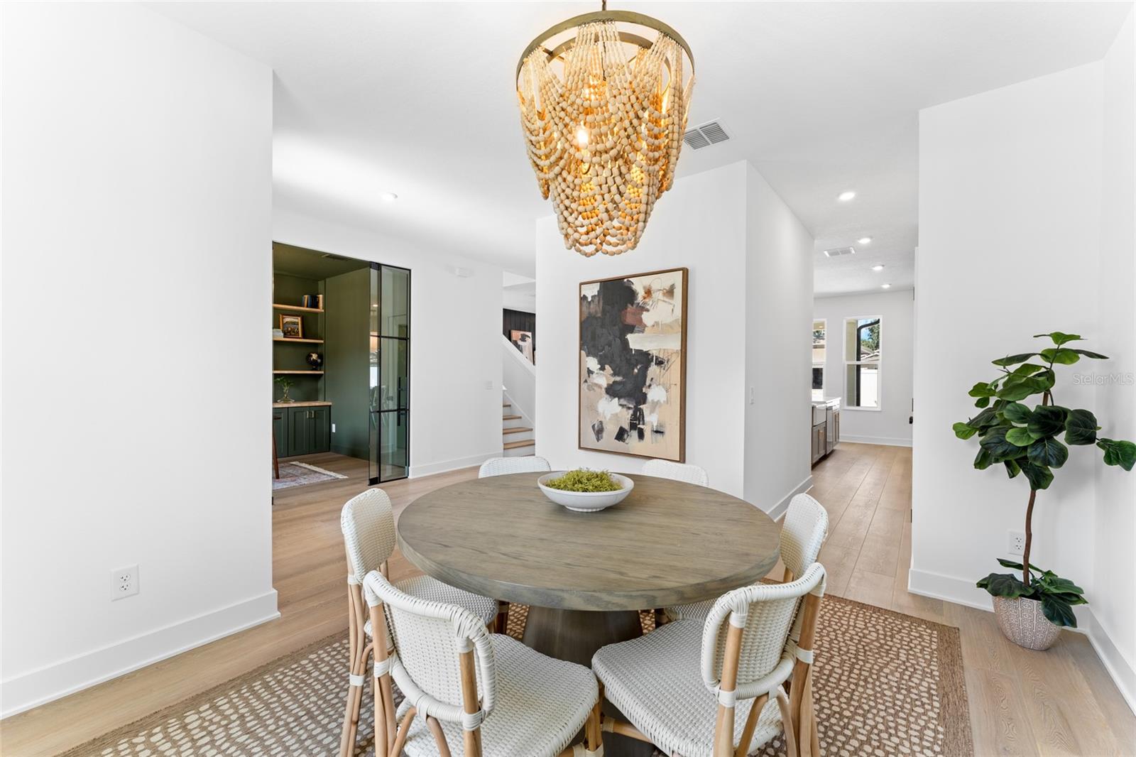 Image 10 of 60 For 703 Park Avenue