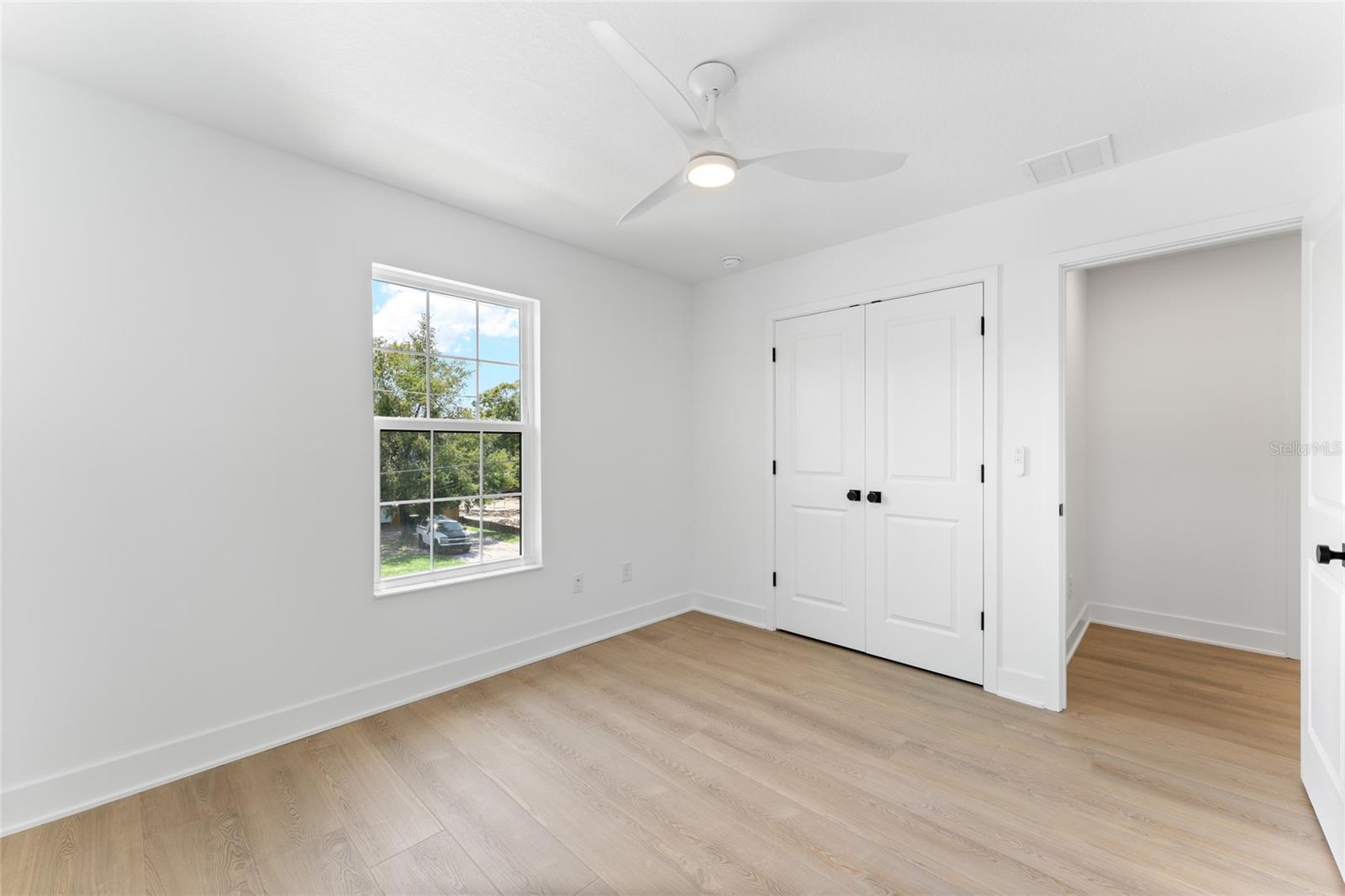Image 34 of 60 For 703 Park Avenue
