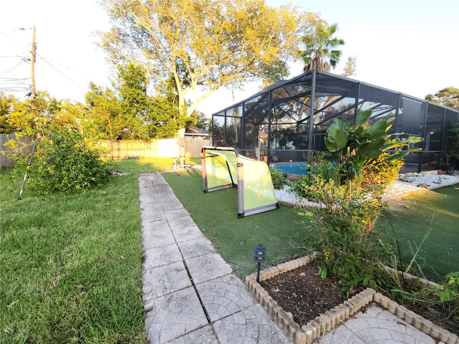 Image 13 of 17 For 1466 Jacaranda Circle S