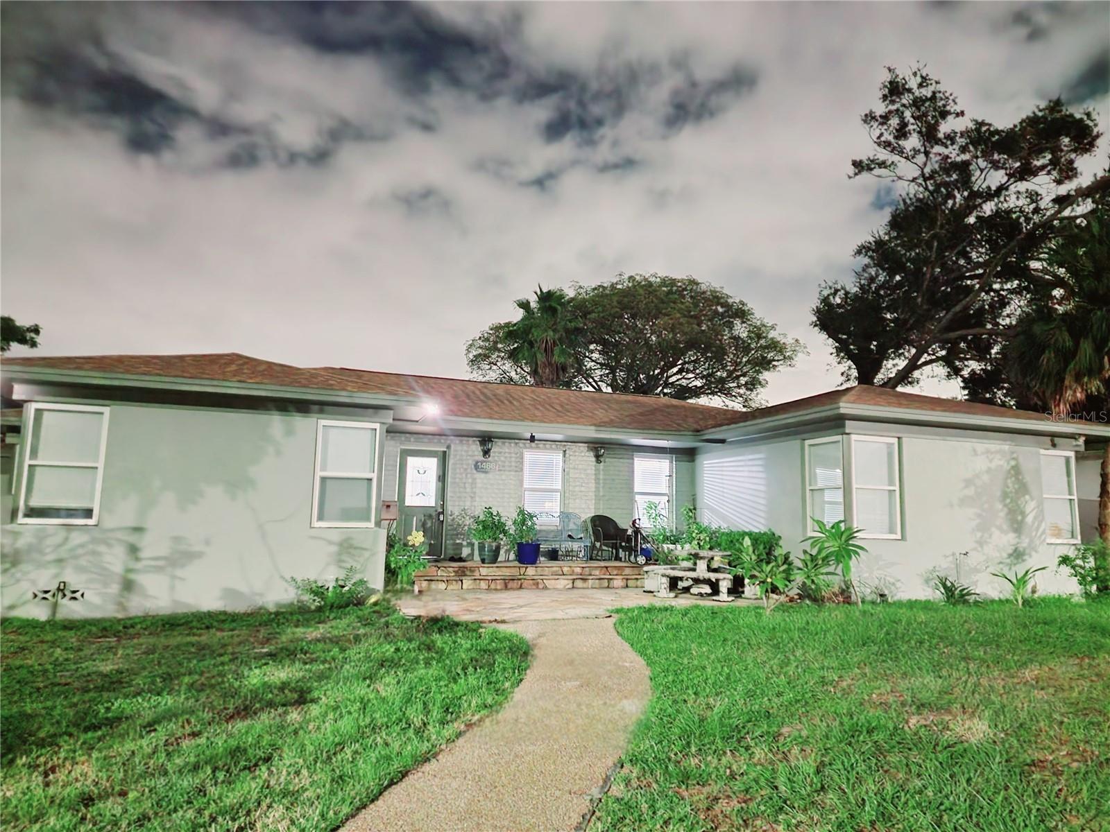 Image 2 of 17 For 1466 Jacaranda Circle S