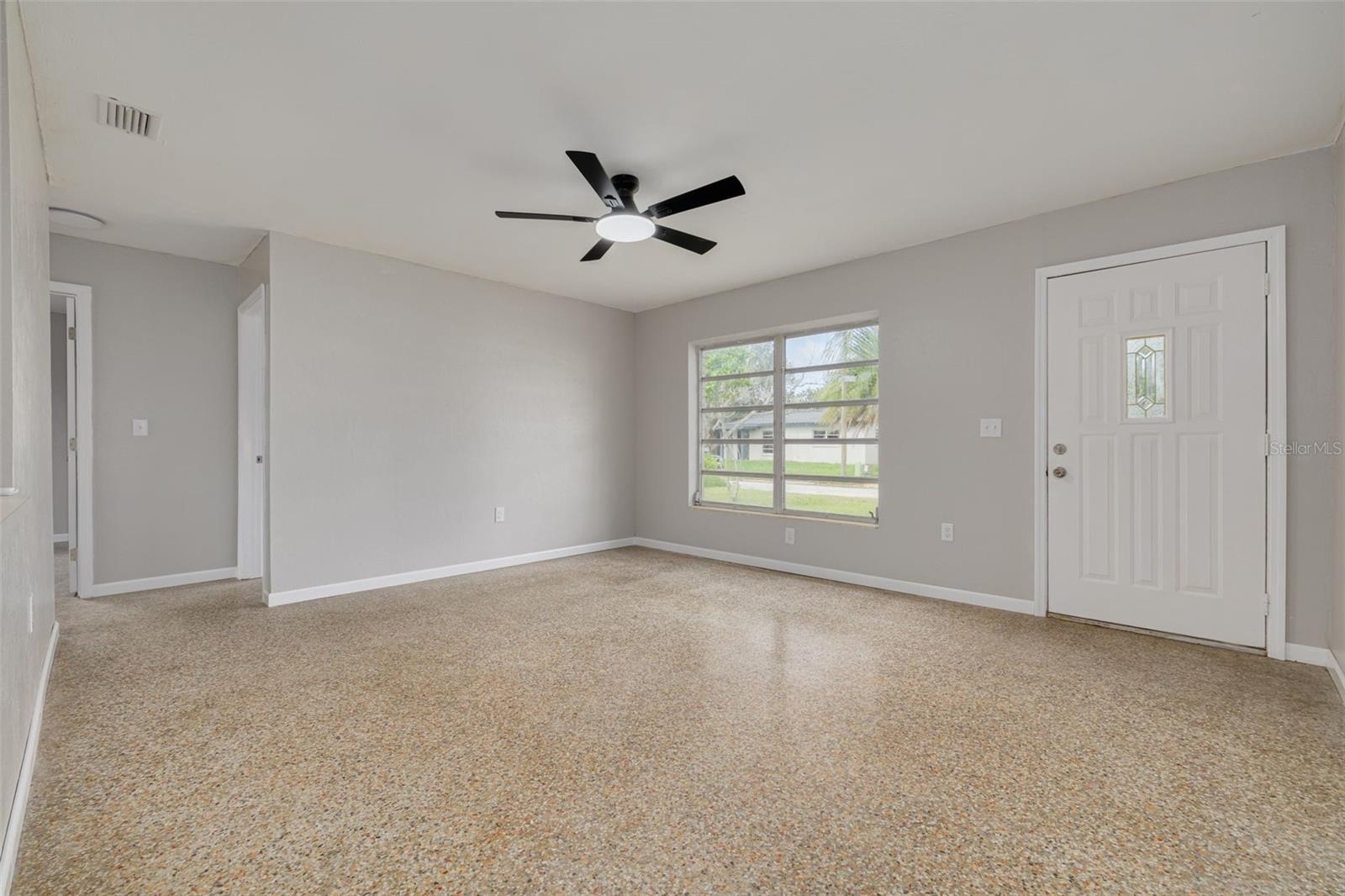 Image 5 of 20 For 6634 Del Prado Terrace