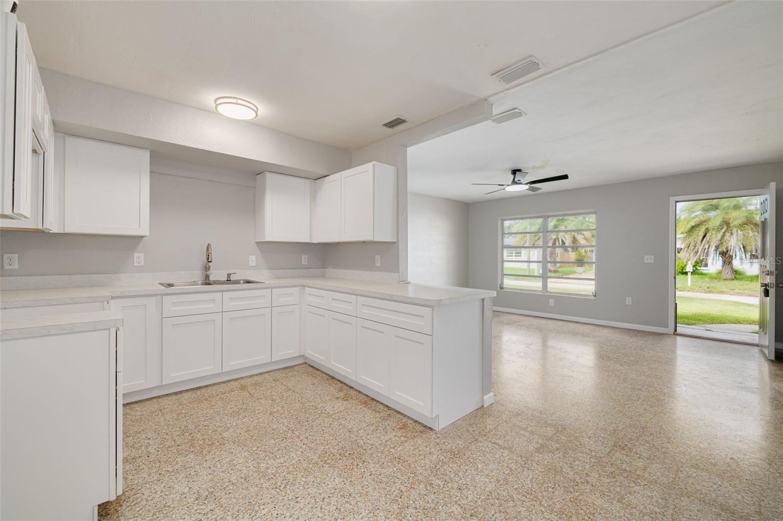 Image 6 of 20 For 6634 Del Prado Terrace