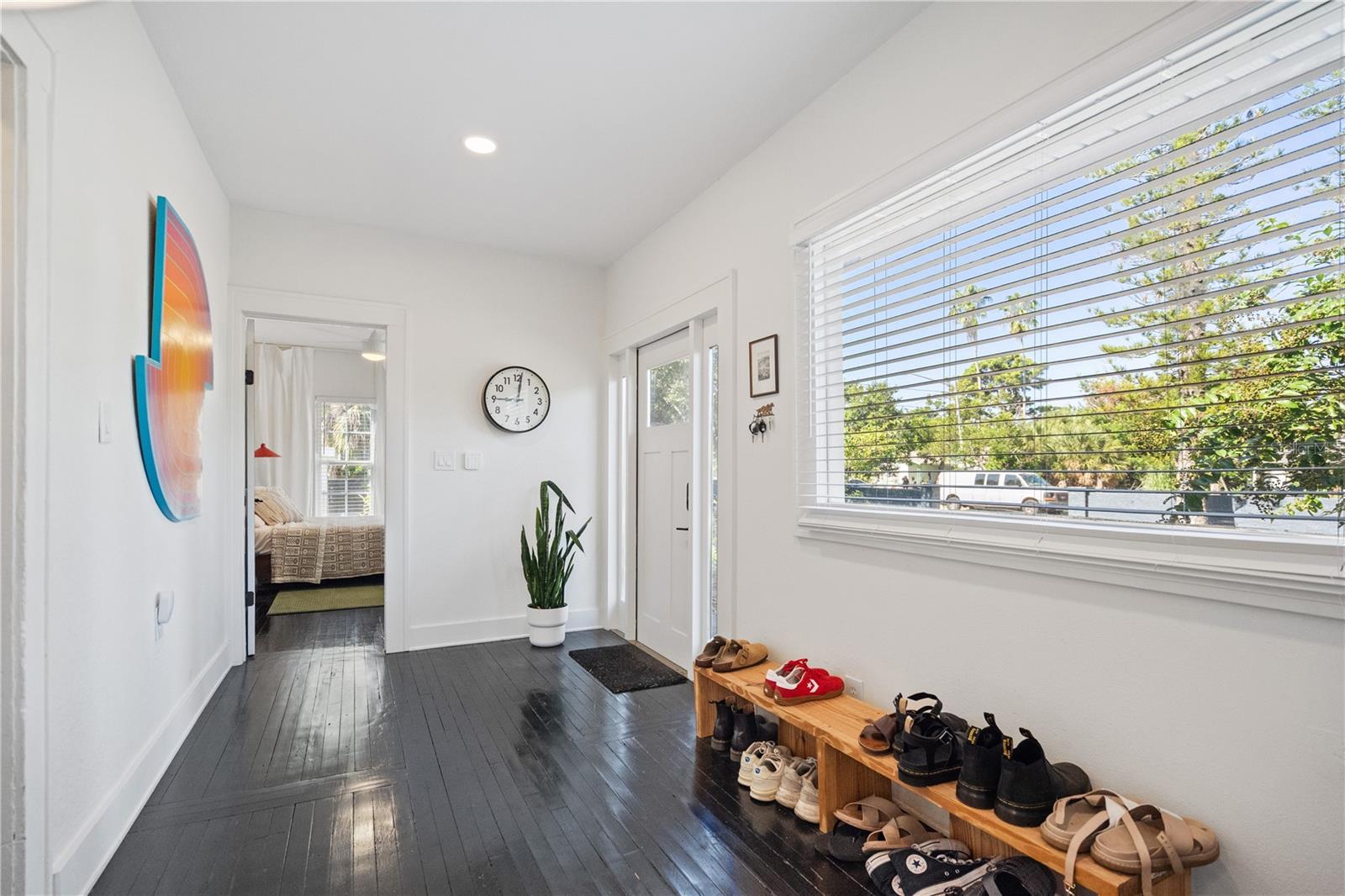 Listing photo id 9 for 4056 18th Avenue S