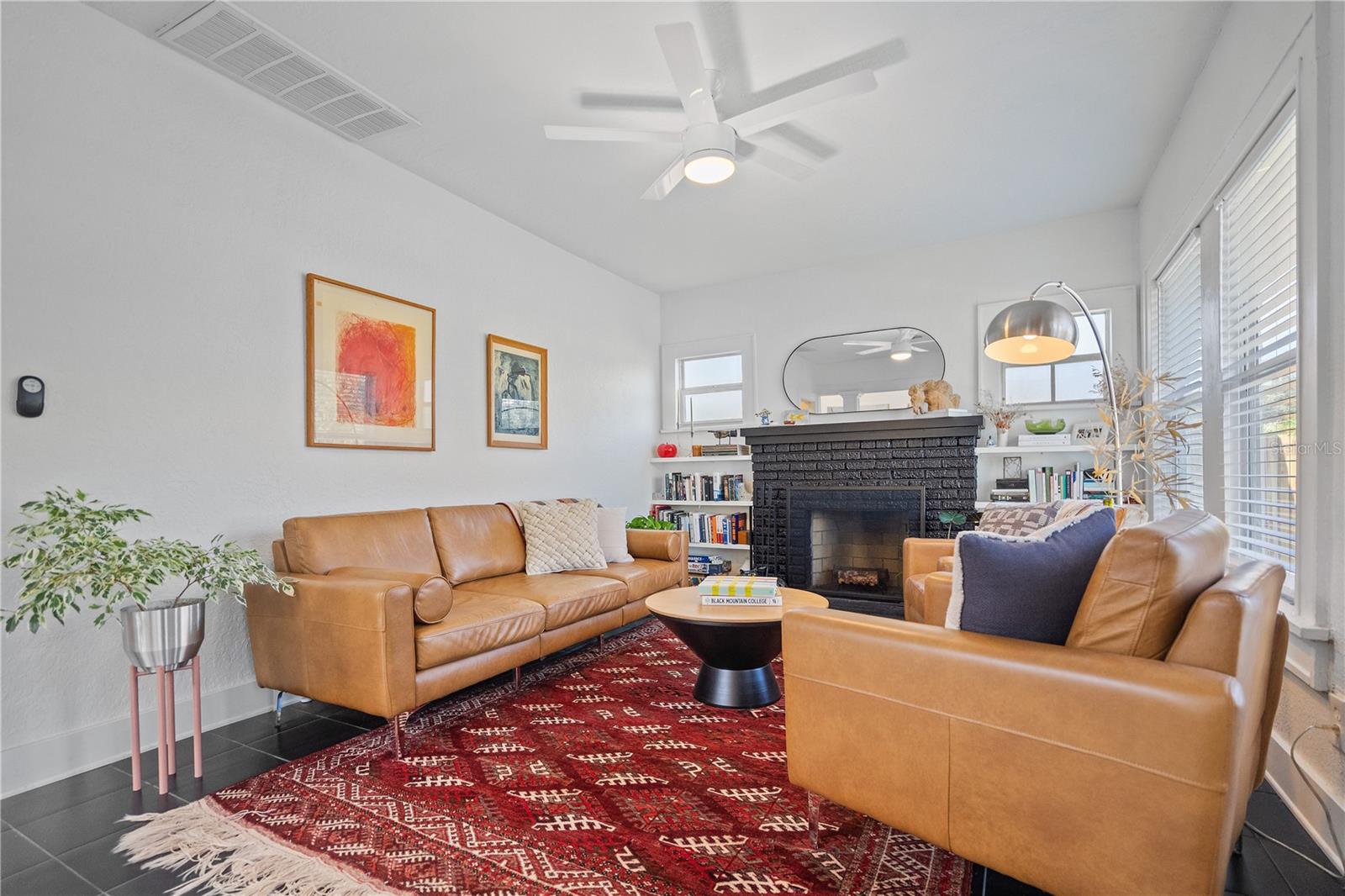 Listing photo id 0 for 4056 18th Avenue S