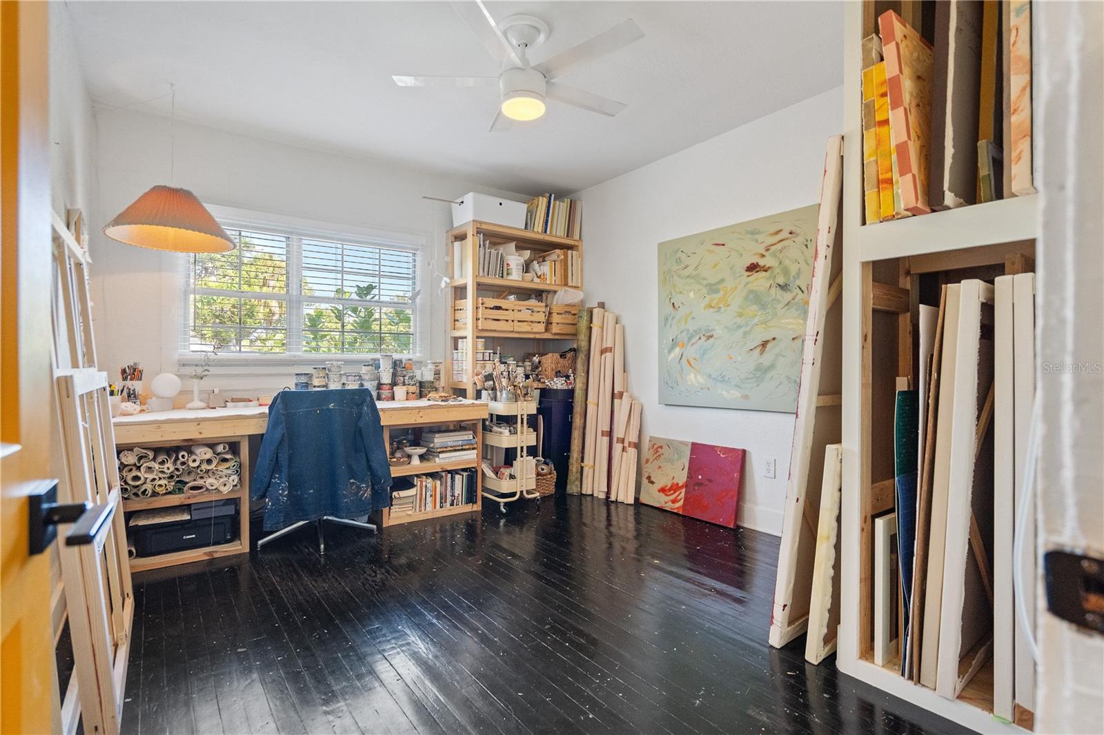 Listing photo id 19 for 4056 18th Avenue S