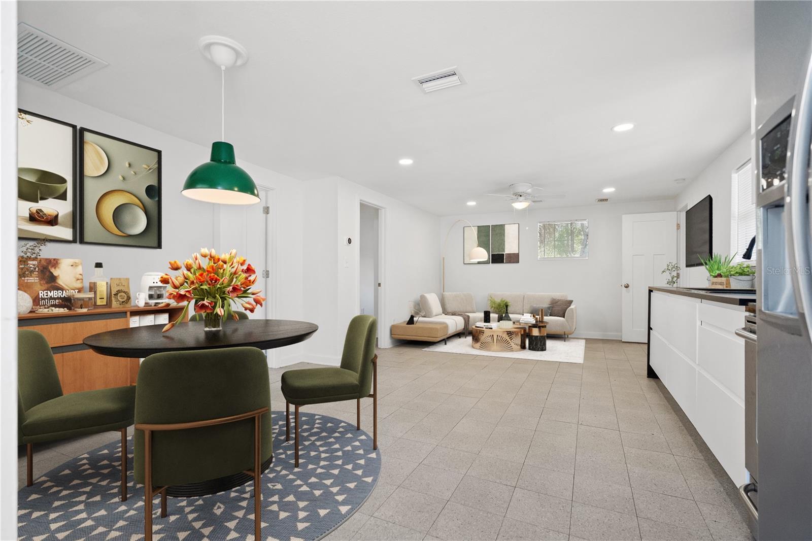 Listing photo id 25 for 4056 18th Avenue S