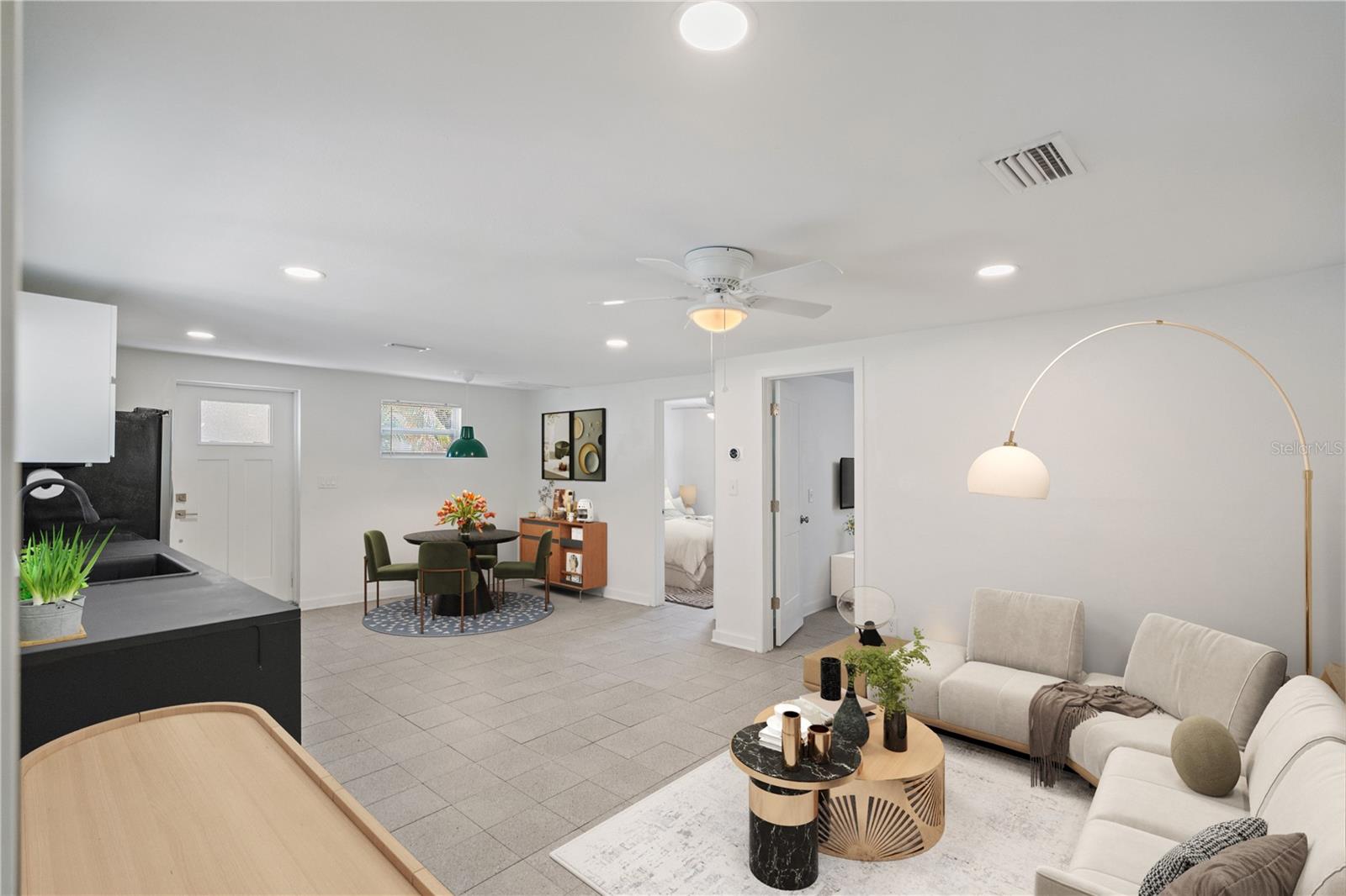 Listing photo id 28 for 4056 18th Avenue S