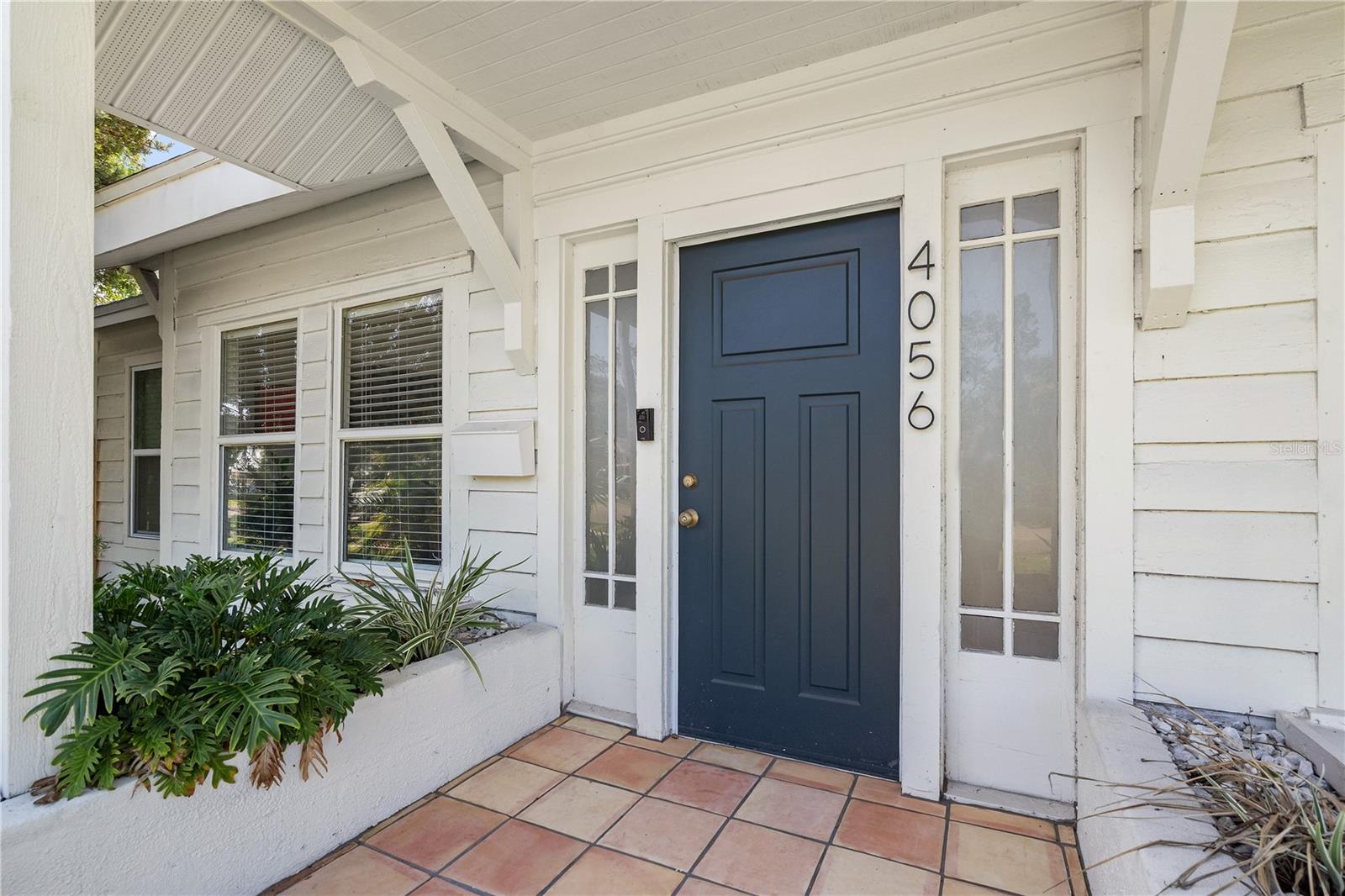 Listing photo id 37 for 4056 18th Avenue S
