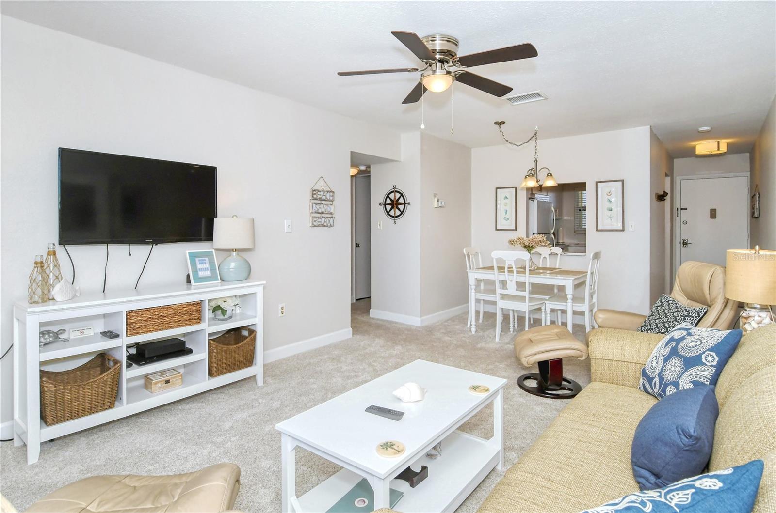 Image 11 of 18 For 925 Beach Road 310