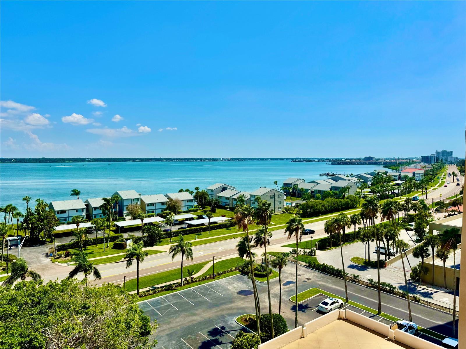 Image 20 of 24 For 1270 Gulf Boulevard 904
