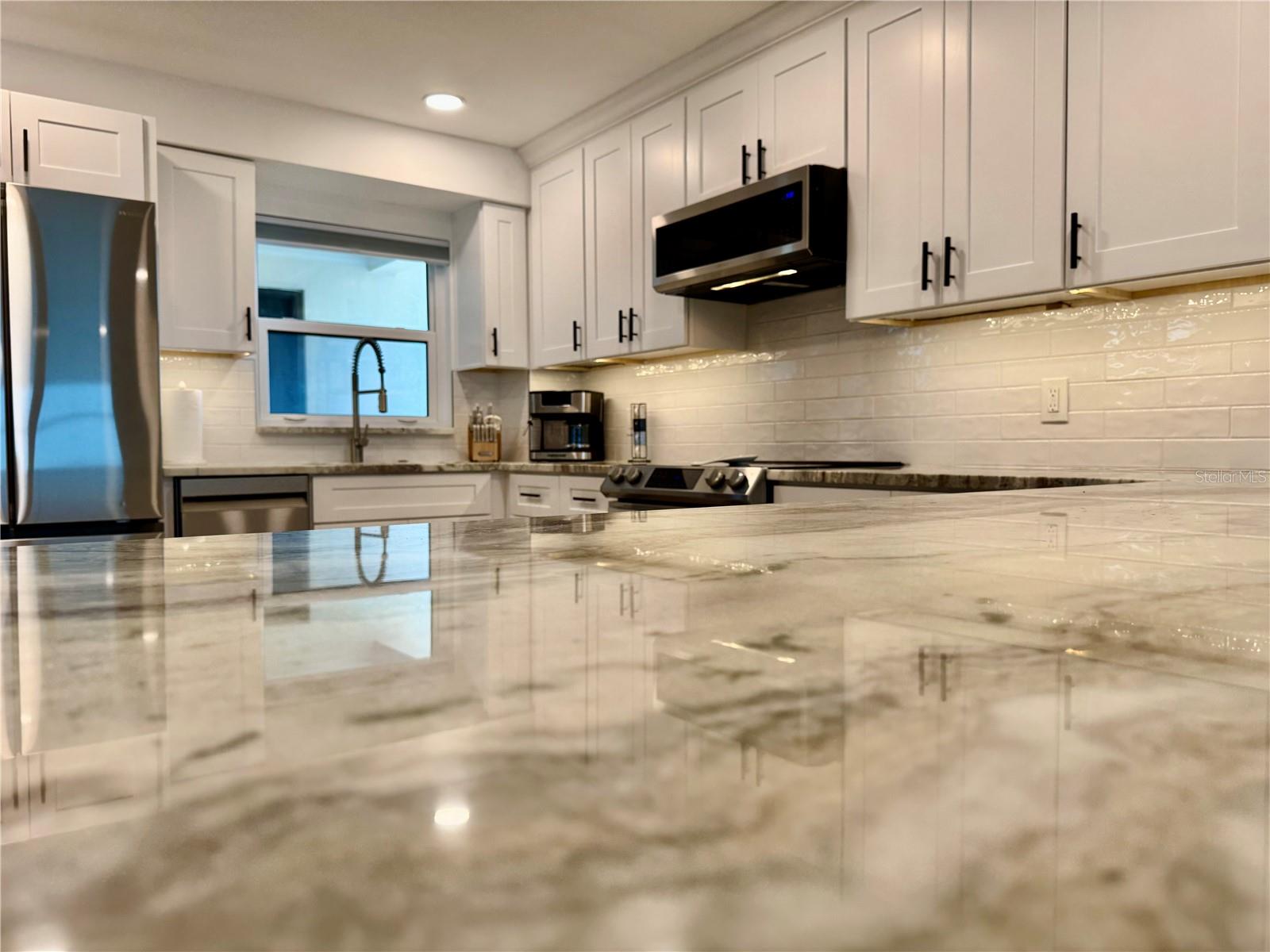 Image 5 of 24 For 1270 Gulf Boulevard 904